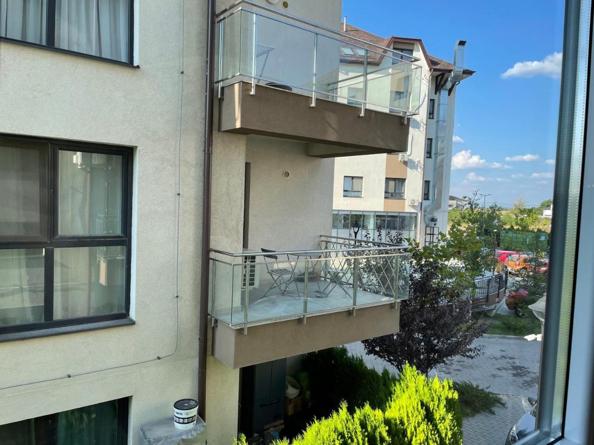 Toscana Apartments Отопень Екстер'єр фото