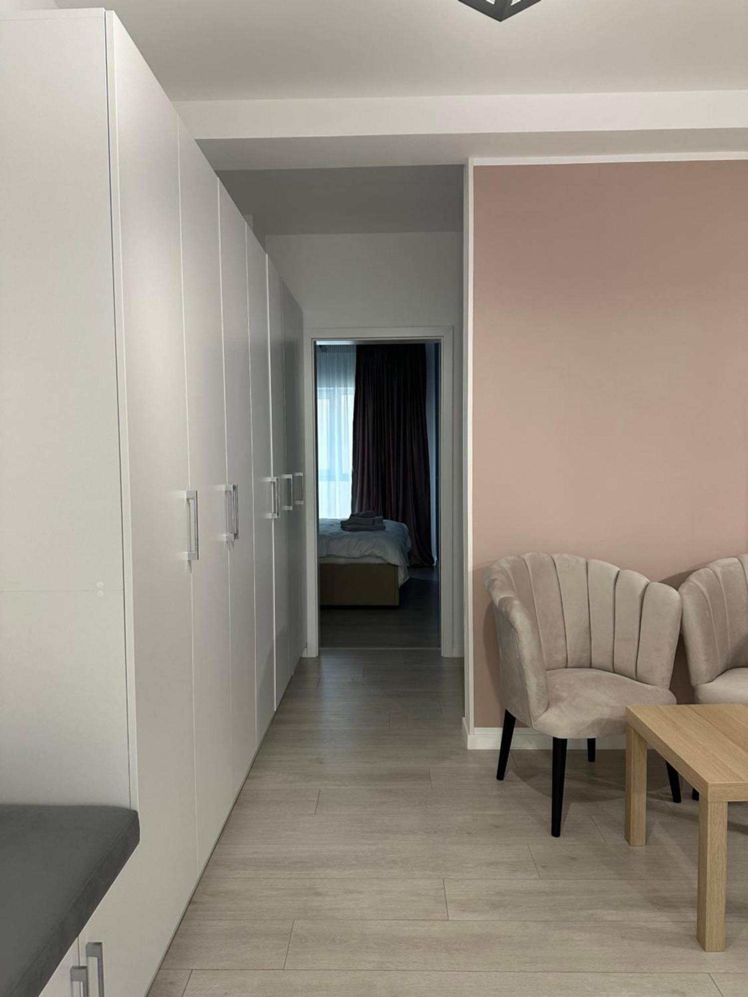 Toscana Apartments Отопень Екстер'єр фото