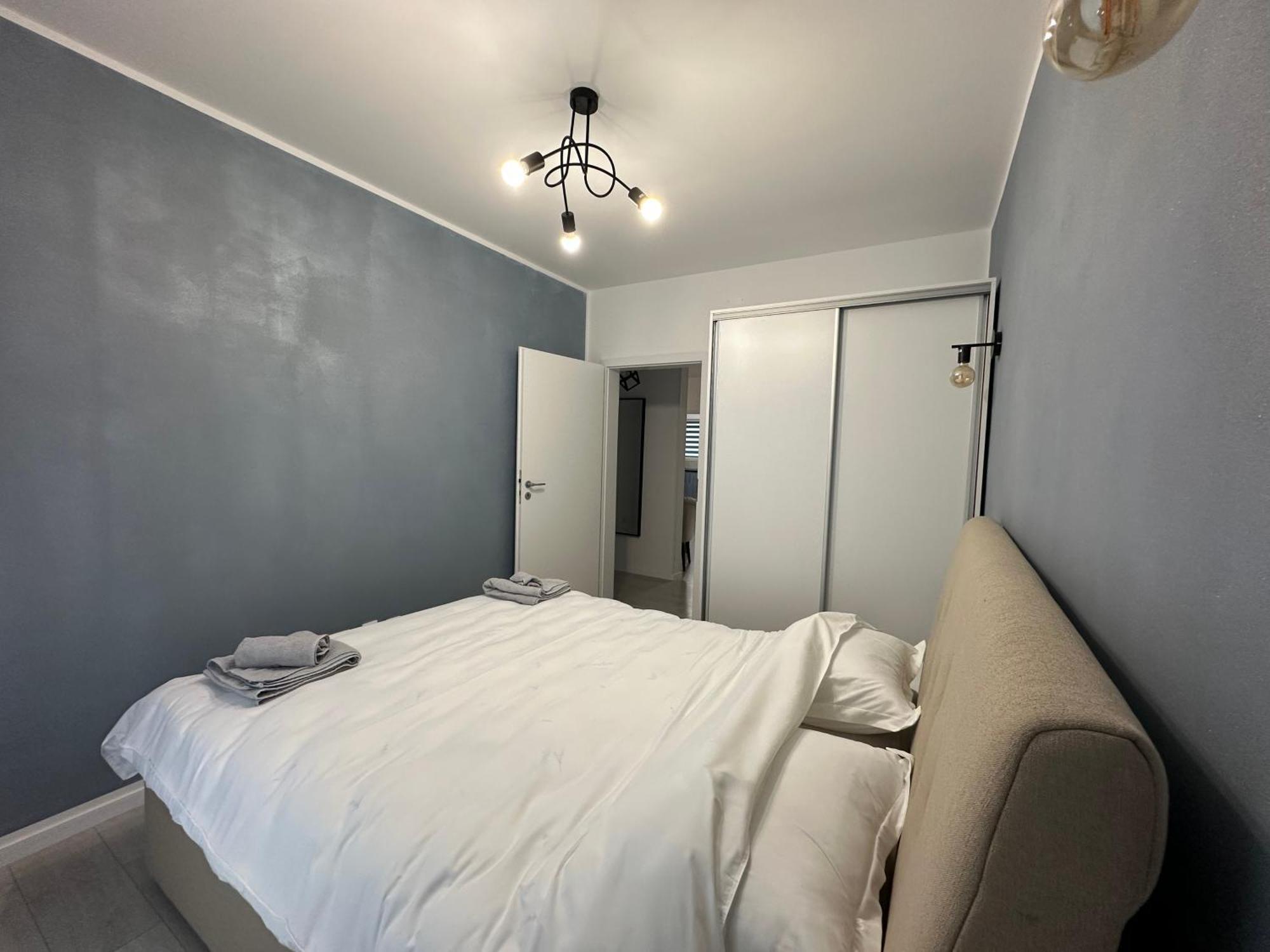 Toscana Apartments Отопень Екстер'єр фото