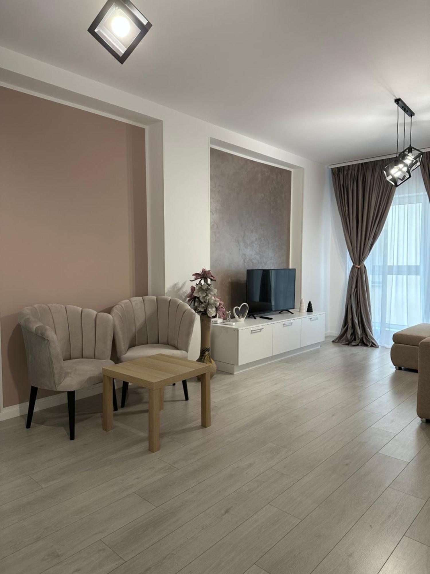 Toscana Apartments Отопень Екстер'єр фото